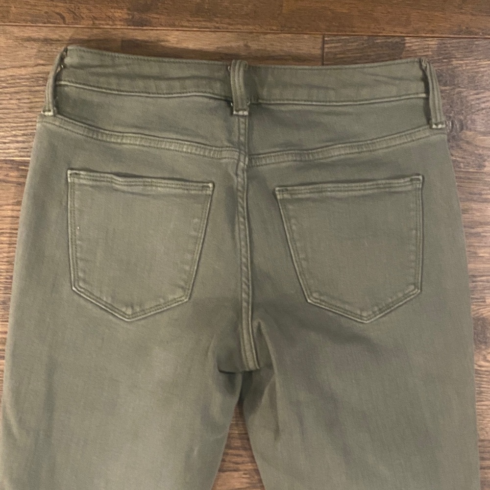 Universal Thread Olive Green Mid Rise Jeggings - Picture 3 of 6